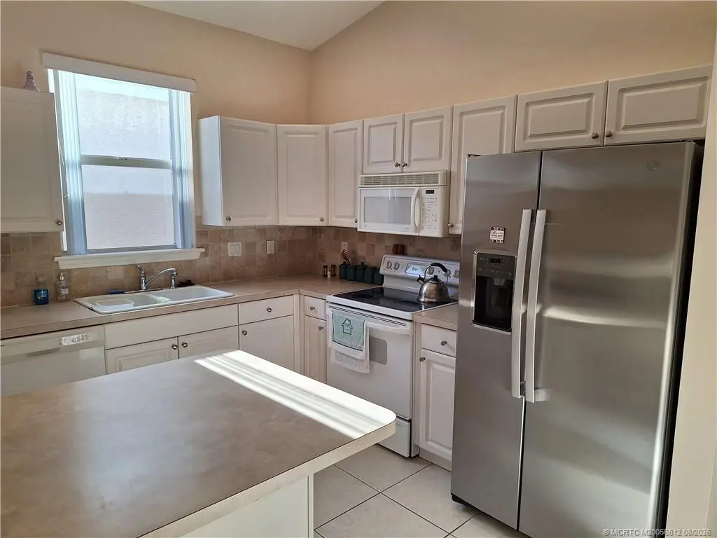 3 of 5 - 1589 Tidewater Place, Stuart, FL