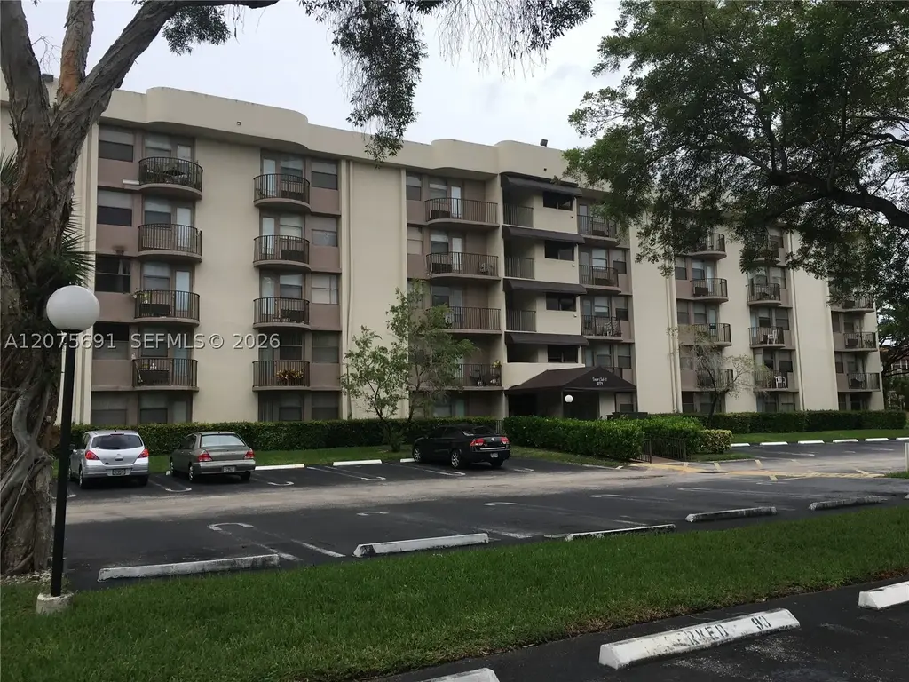 2771 Riverside 214-a, Coral Springs