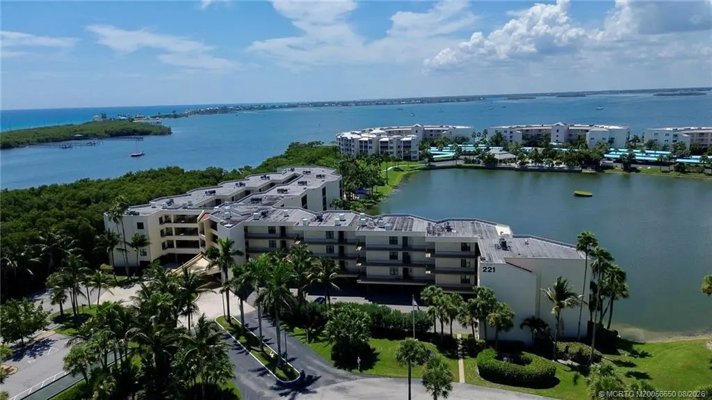 221 Plantation Road 211, Stuart
