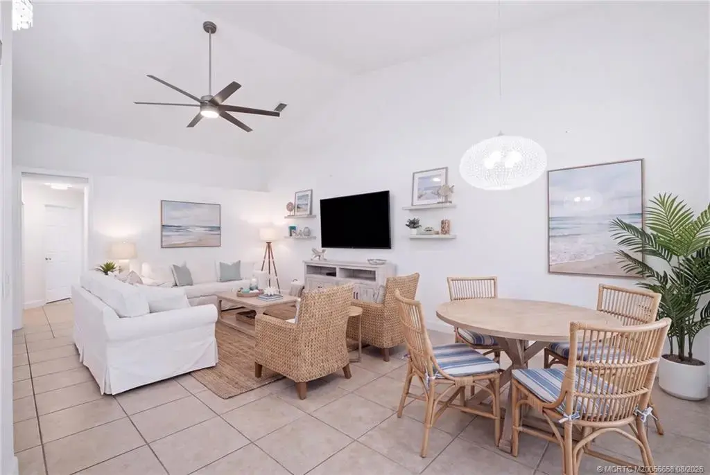 209 River Walk, Hutchinson Island