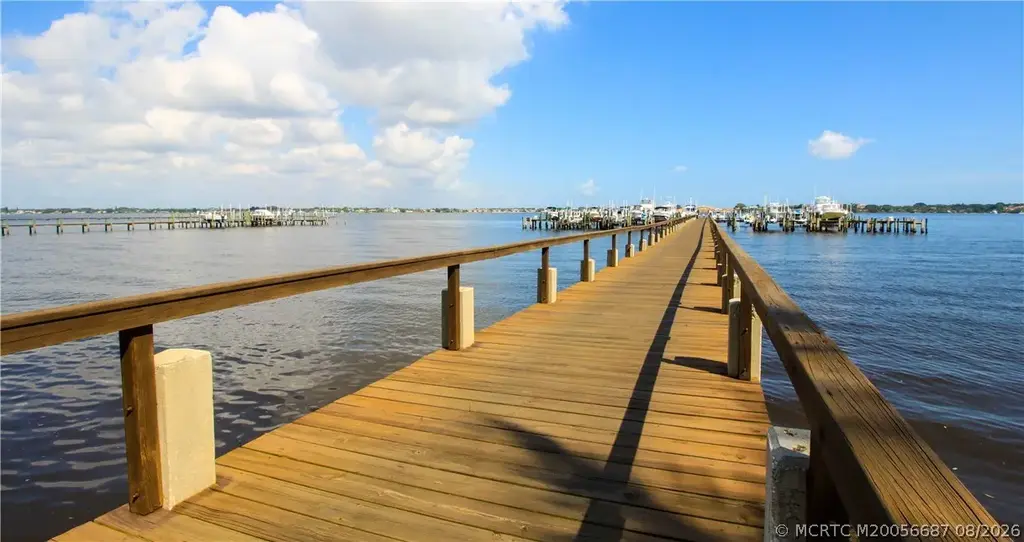 150 Four Winds Drive 304, Stuart