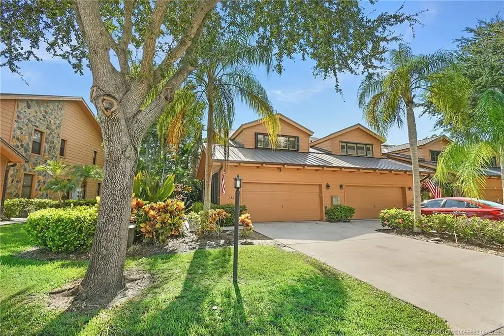 132 Crestwood Circle, Stuart