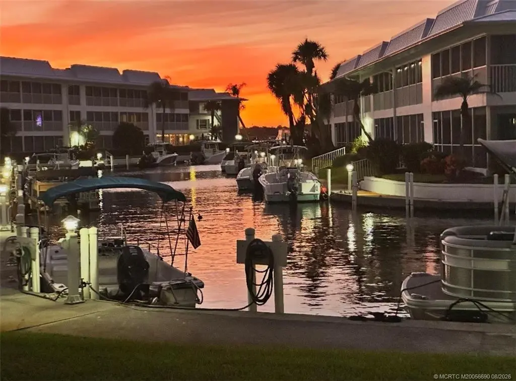 1862 Palm City Road 103, Stuart