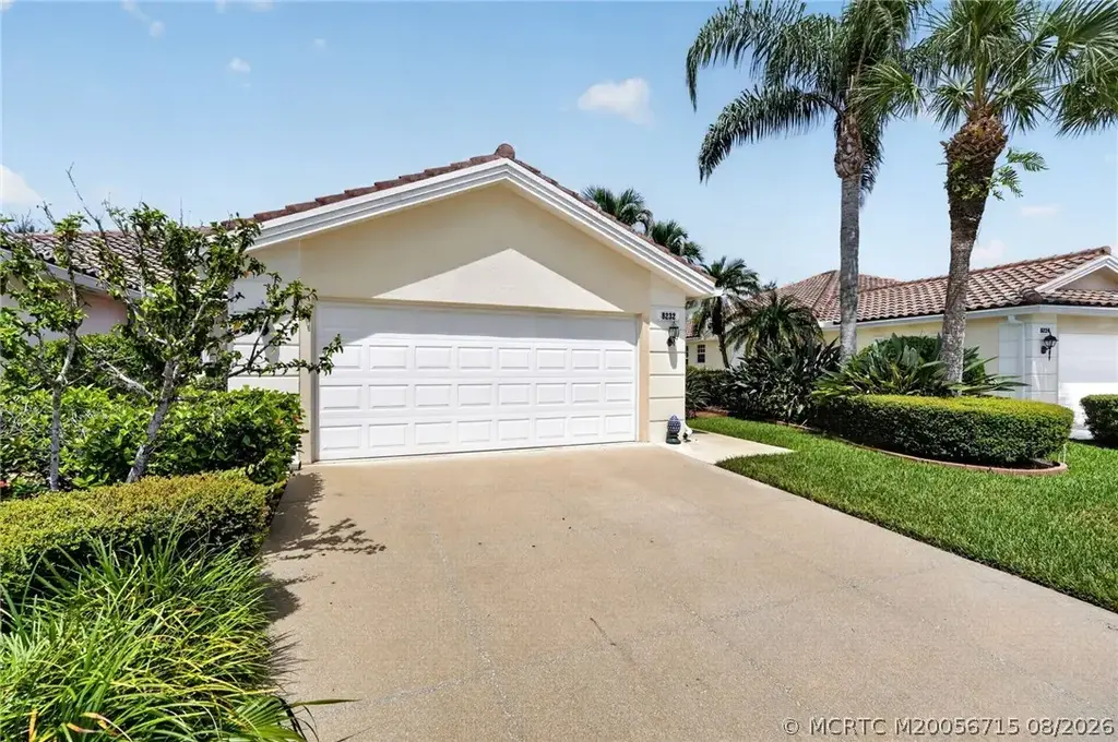 8232 Paurotis Lane, Hobe Sound