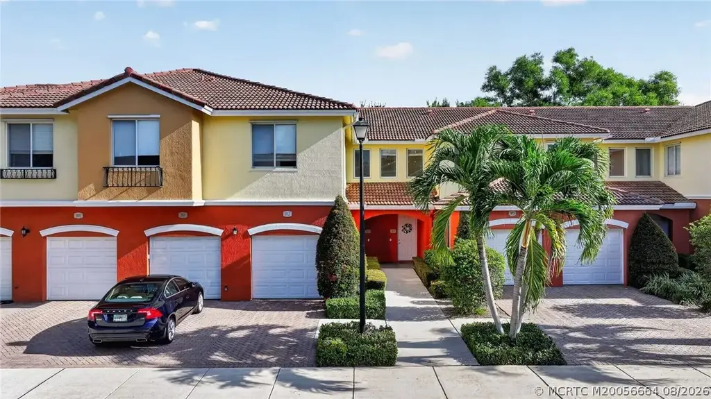 43 Sedona Circle 102, Stuart