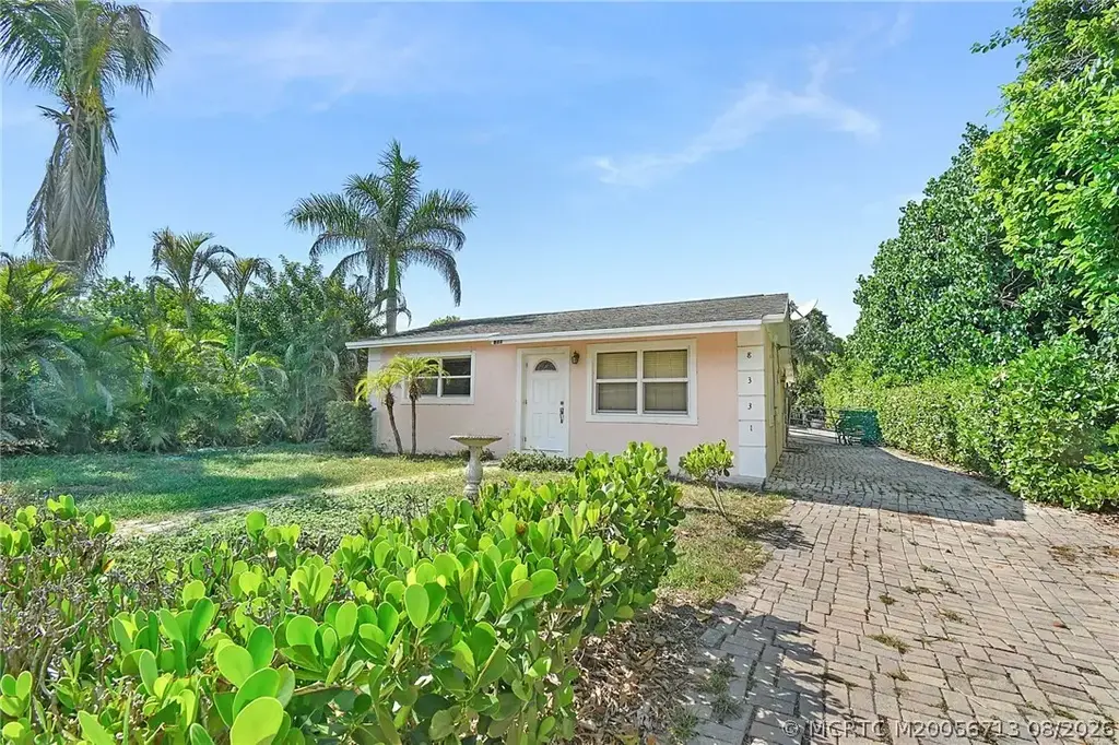 8331 Lundy Street, Hobe Sound