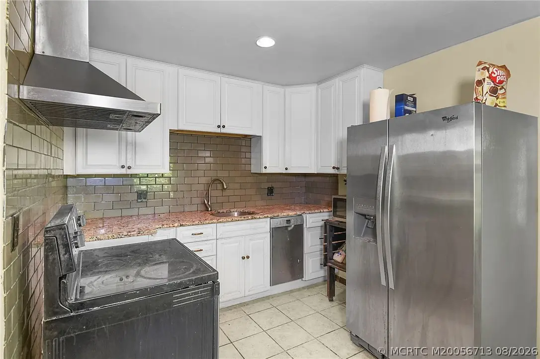 4 of 25 - 8331 Lundy Street, Hobe Sound, FL