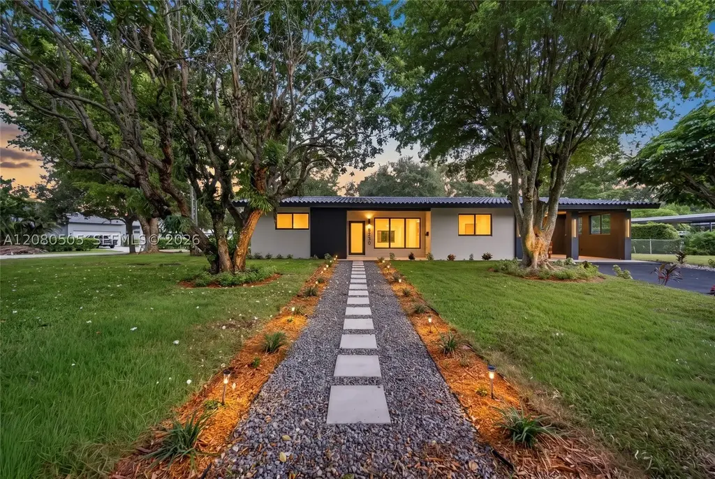 8230 117th, Miami