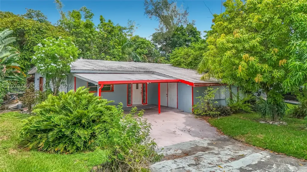 5661 Allen, Hollywood