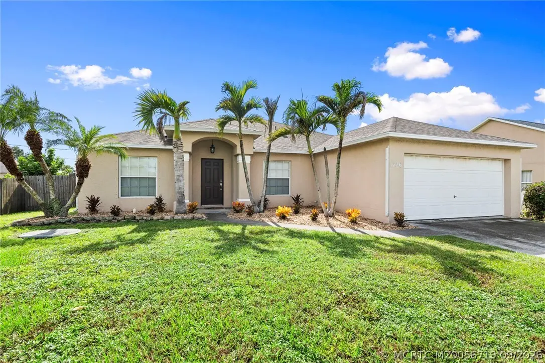1726 Hampshire Lane, Port St. Lucie