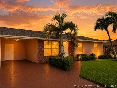 739 12th Street, Lantana