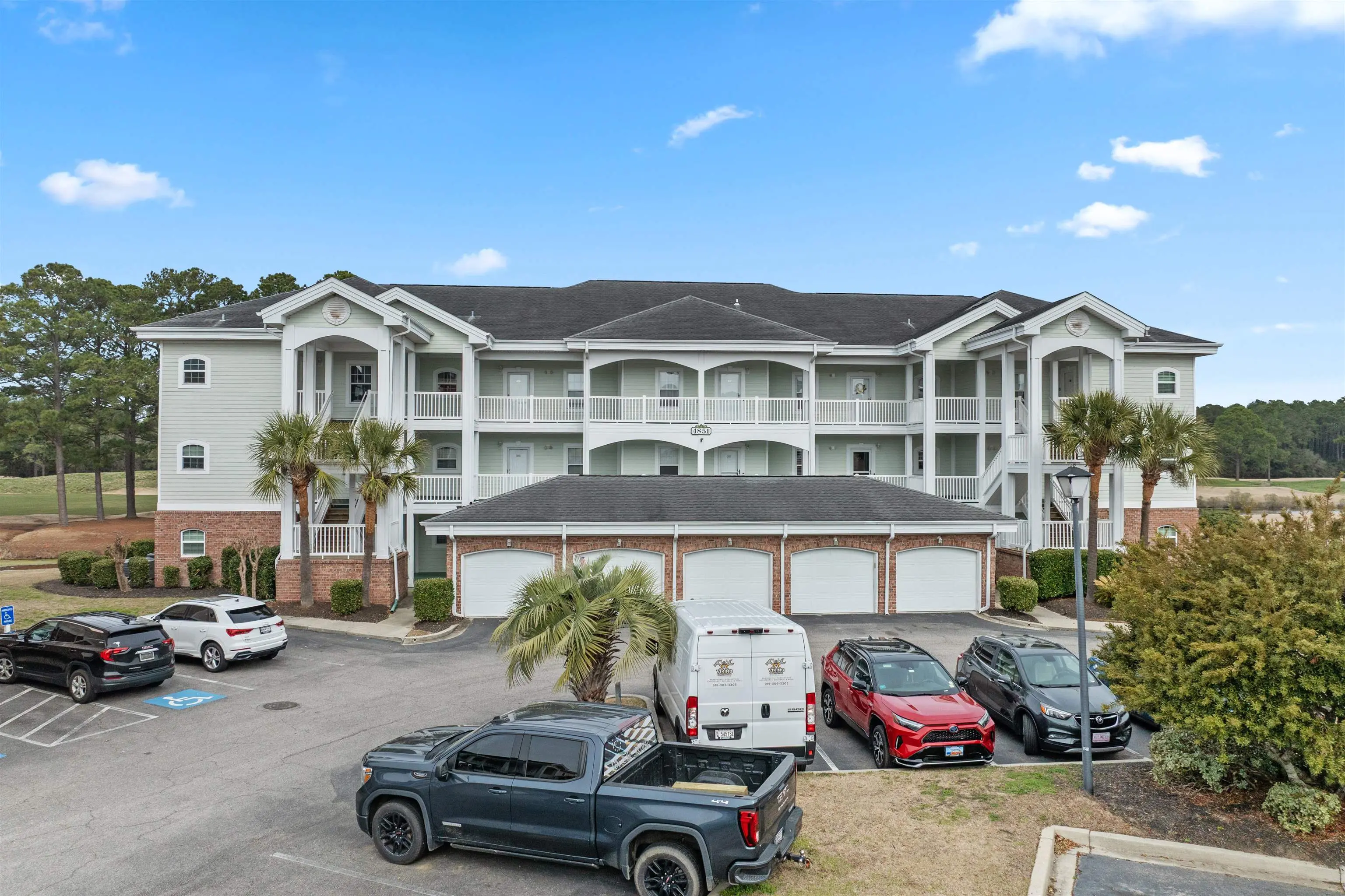 Photo of Listing #2622017