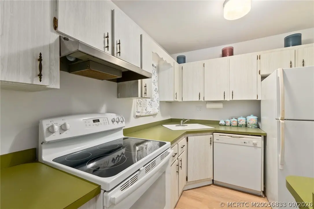 4 of 31 - 1931 Palm City Road 16d, Stuart, FL