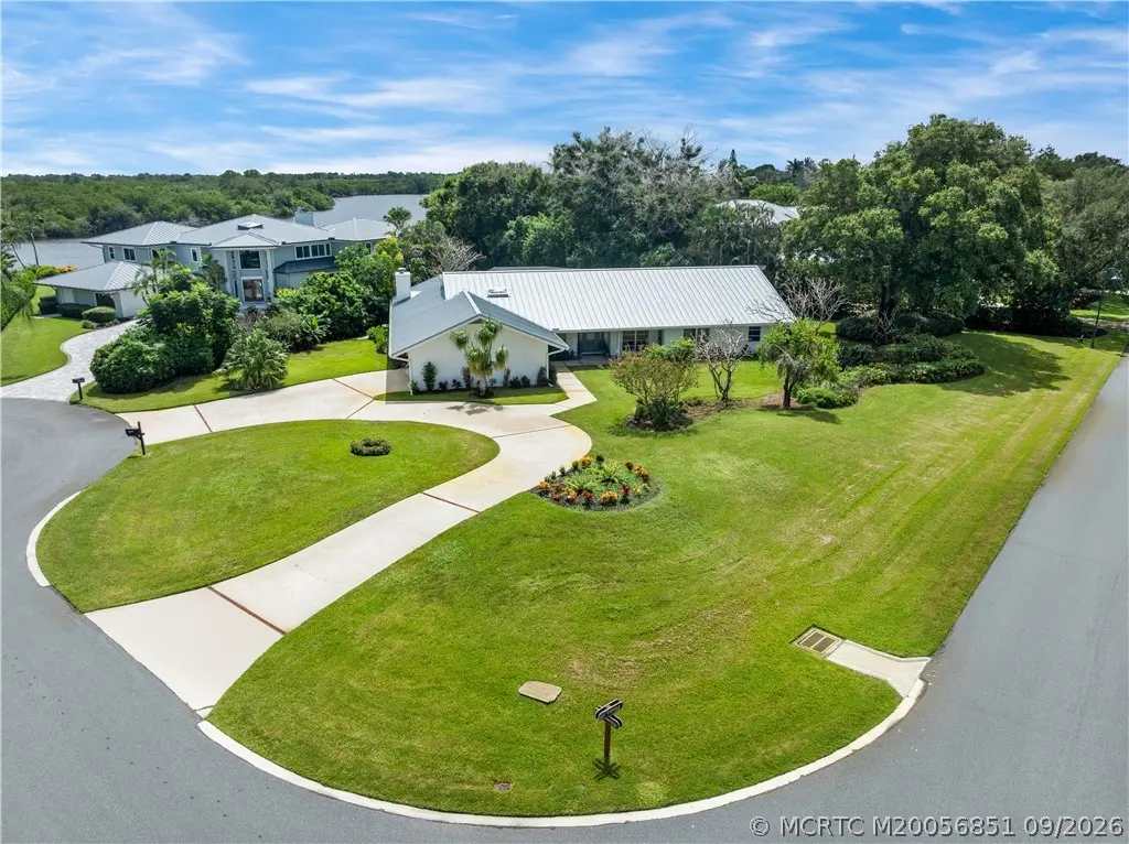 594 Thornhill Lane, Palm City