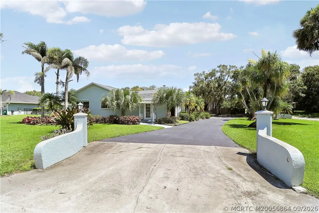 2 of 39 - 5410 Citrus Avenue, Fort Pierce, FL