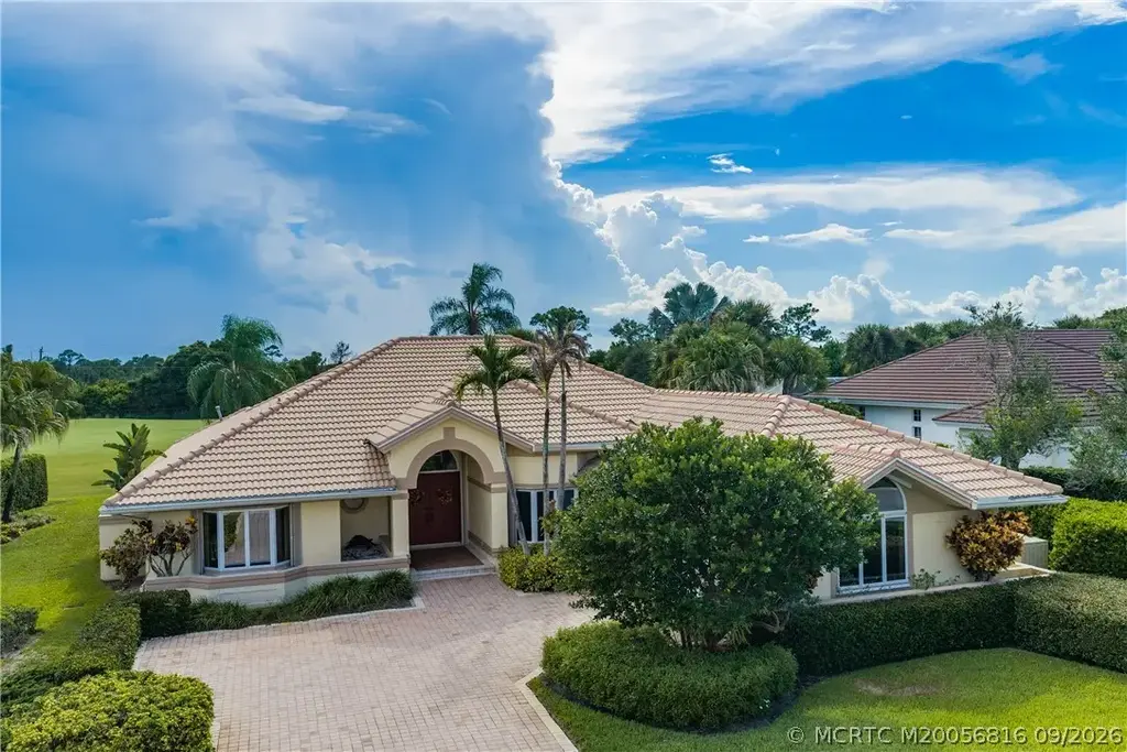 11586 Plandome Drive, Hobe Sound