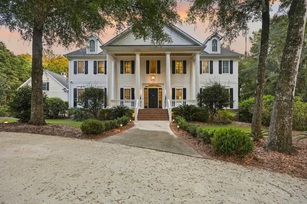 285 Brickwell Ln., Pawleys Island