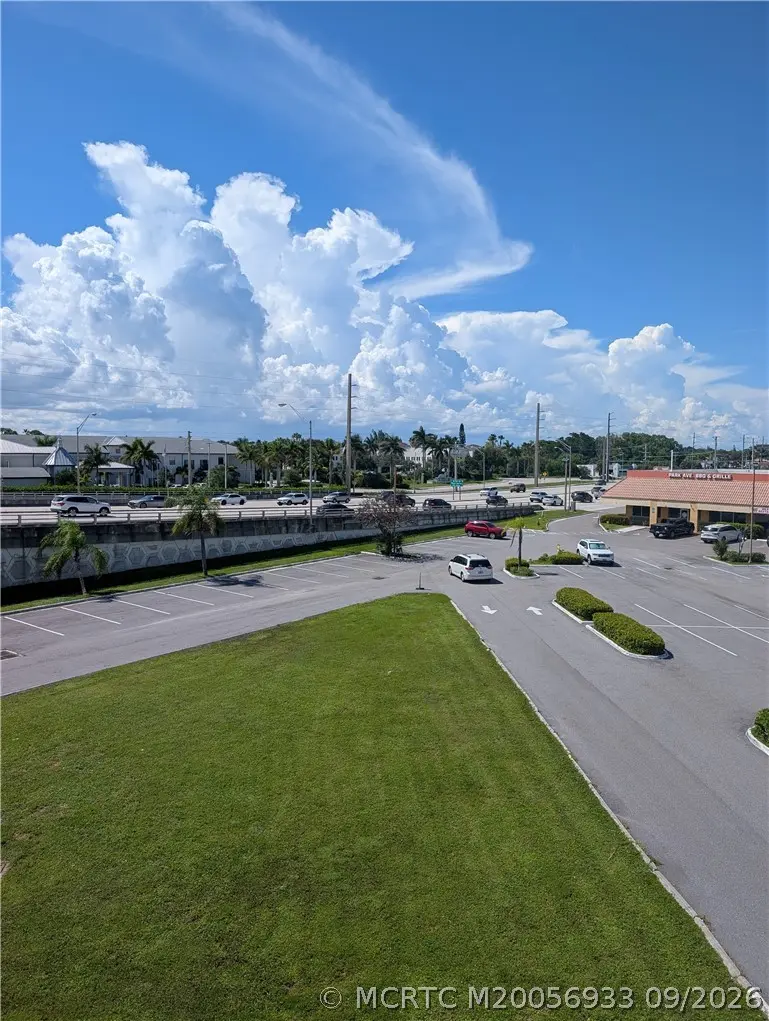 701 Federal Highway 303 Full Floor, Stuart