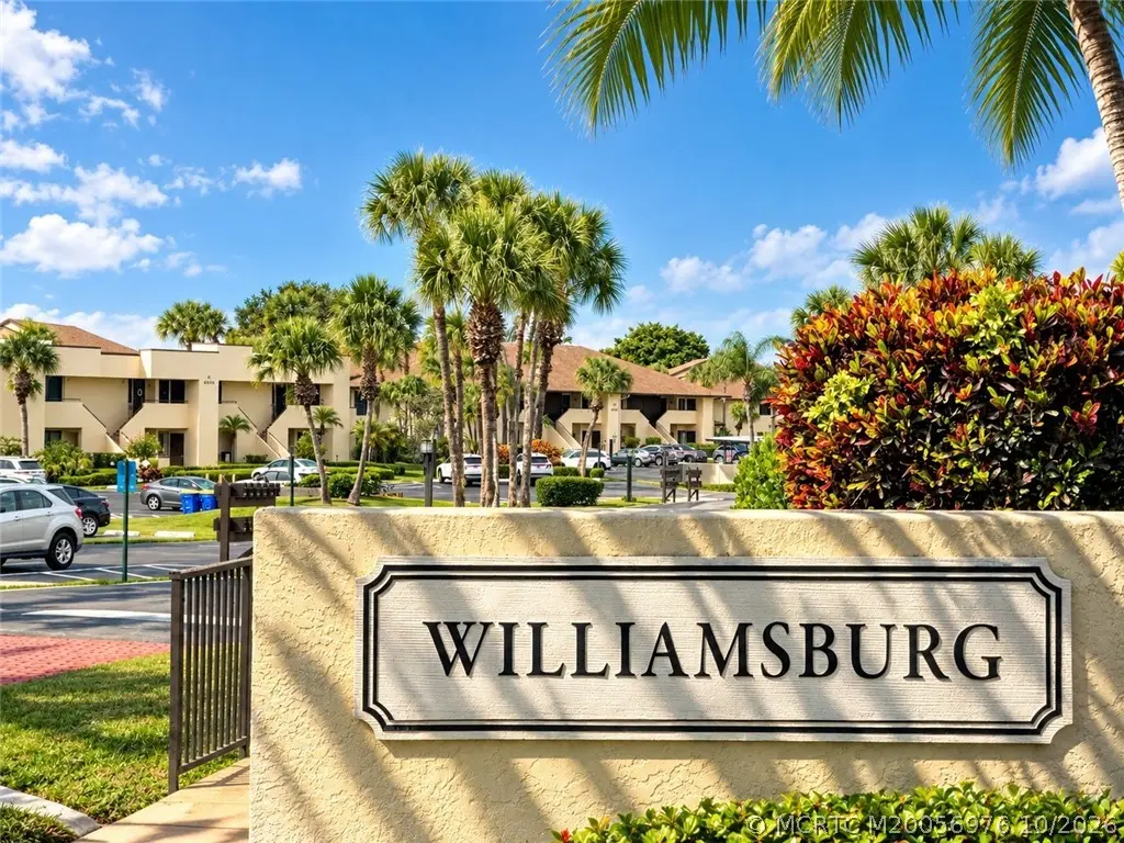 6303 Williamsburg Drive 201, Hobe Sound