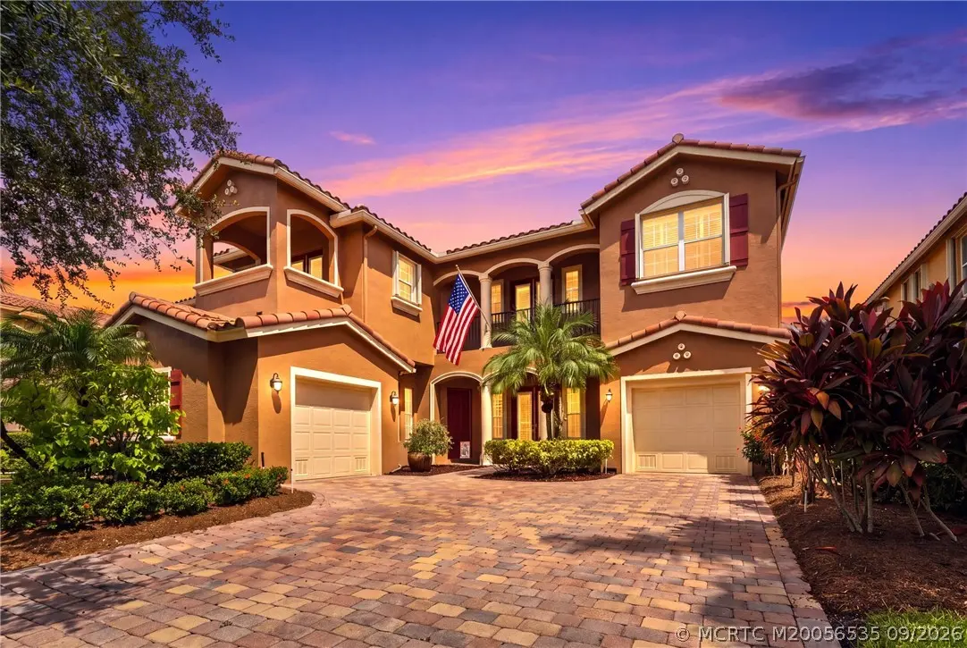 5541 Bellflower Court, Palm City