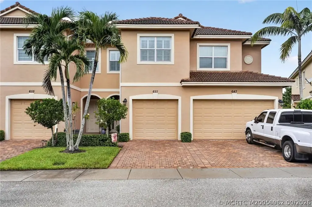651 Glen Crest Way, Stuart