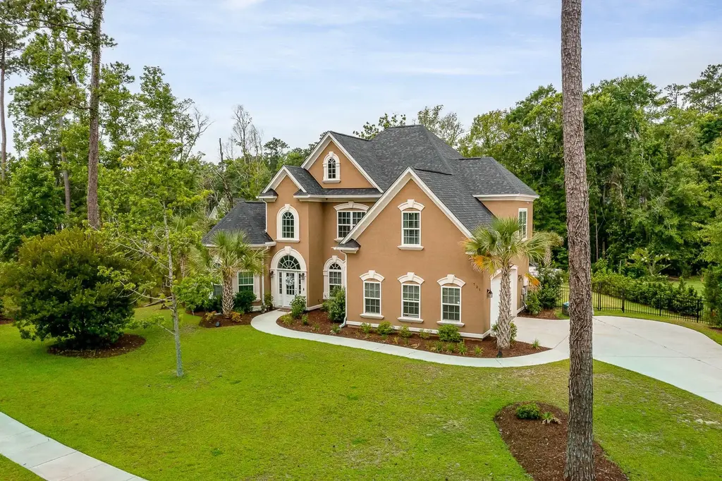 721 Mcduffie Dr., Myrtle Beach