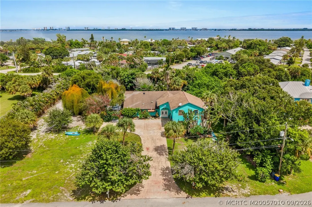1271 Sunrise Terrace, Jensen Beach
