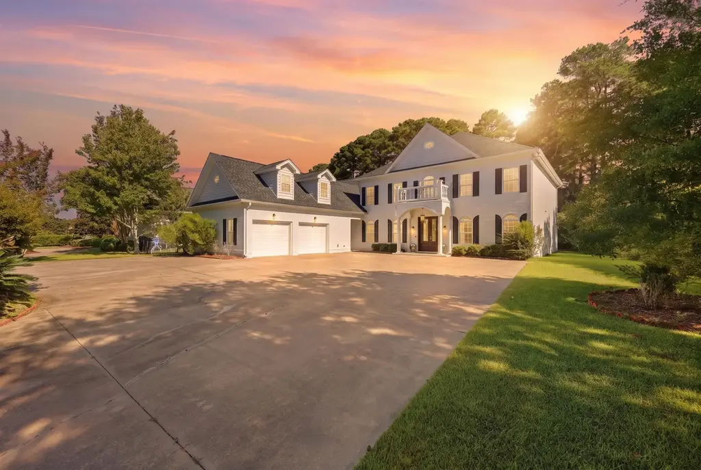 1536 Brookgreen Dr., Myrtle Beach