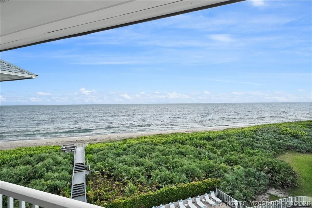 429 Tradewind Lane 403, Stuart