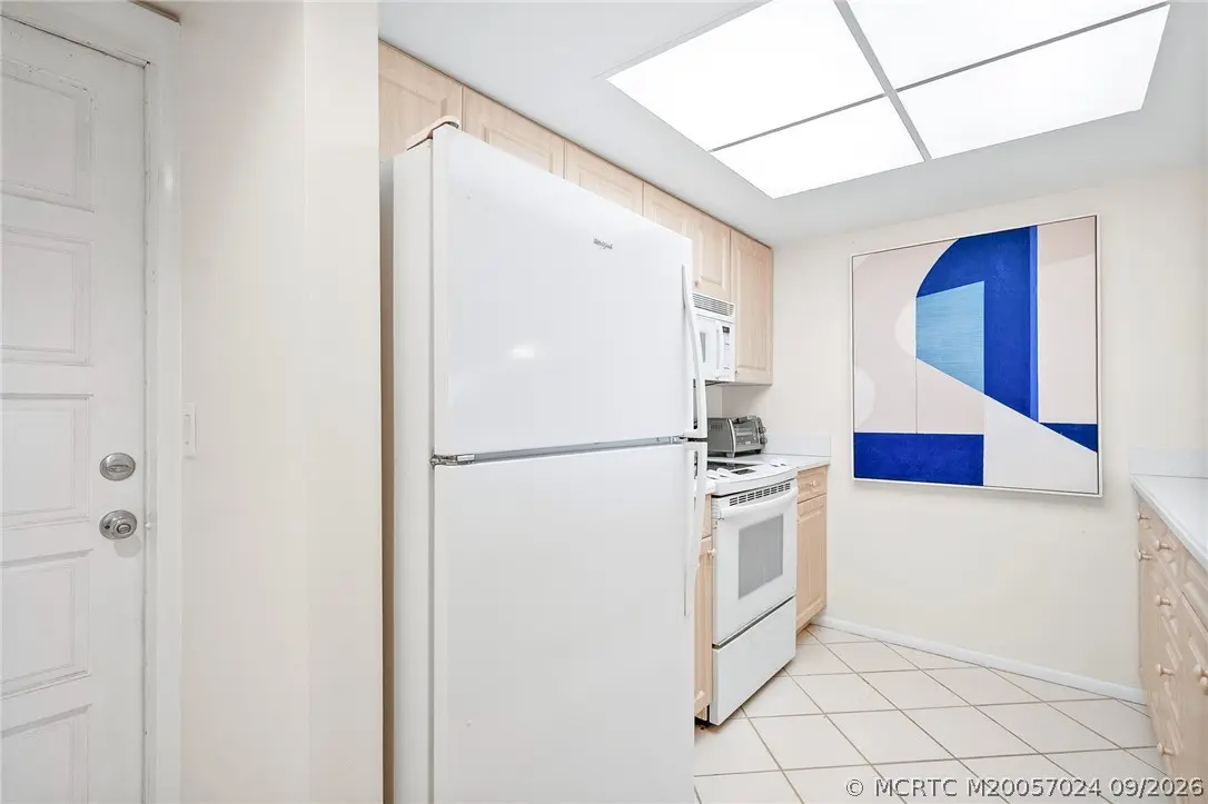 5 of 31 - 429 Tradewind Lane 403, Stuart, FL