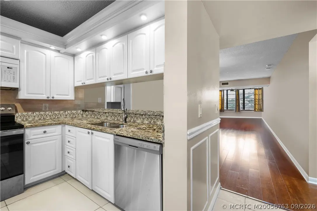 4 of 22 - 3540 Whitehall Drive 306, West Palm Beach, FL