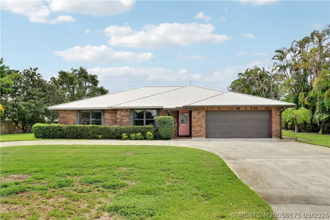8303 Cumberland Circle, Hobe Sound