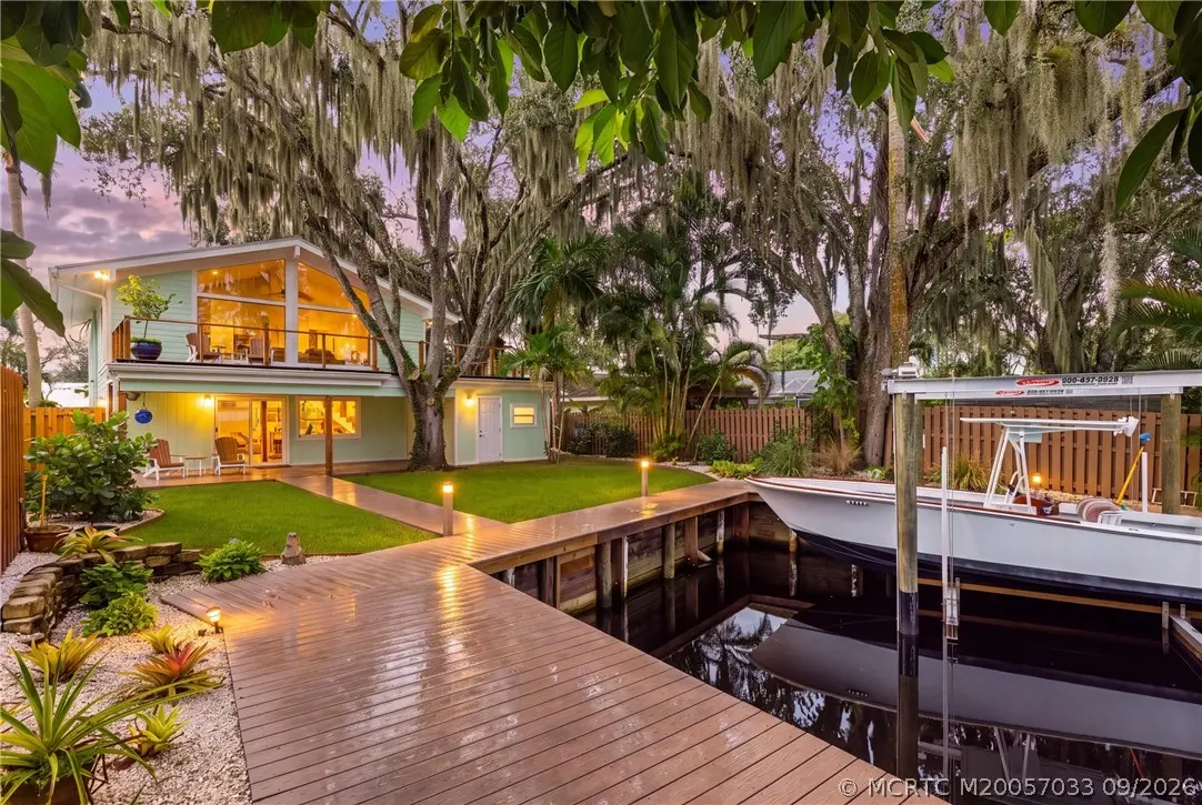 615 Rustic Circle, Stuart