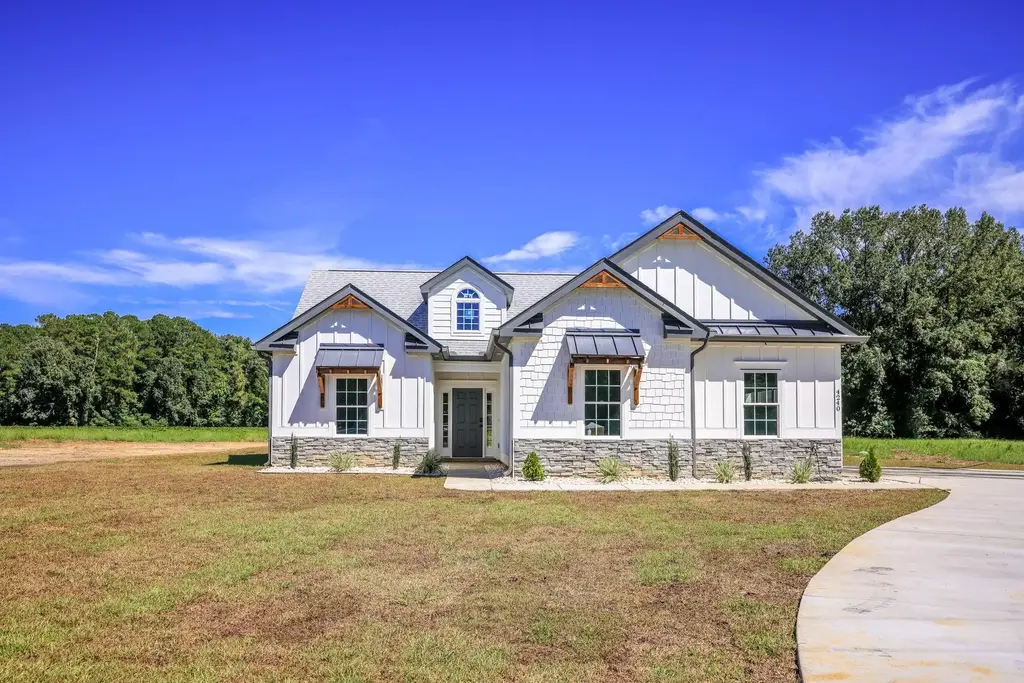 4240 Johnson Shelley Rd., Conway