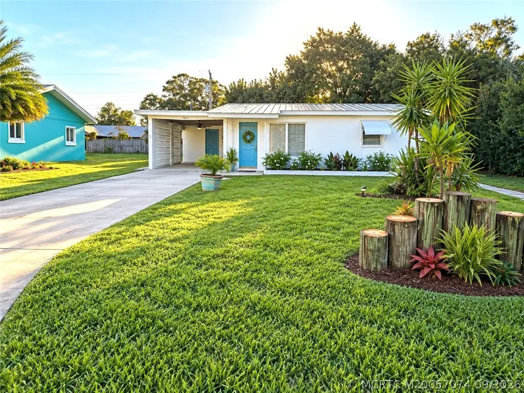 1621 Maureen Court, Jensen Beach