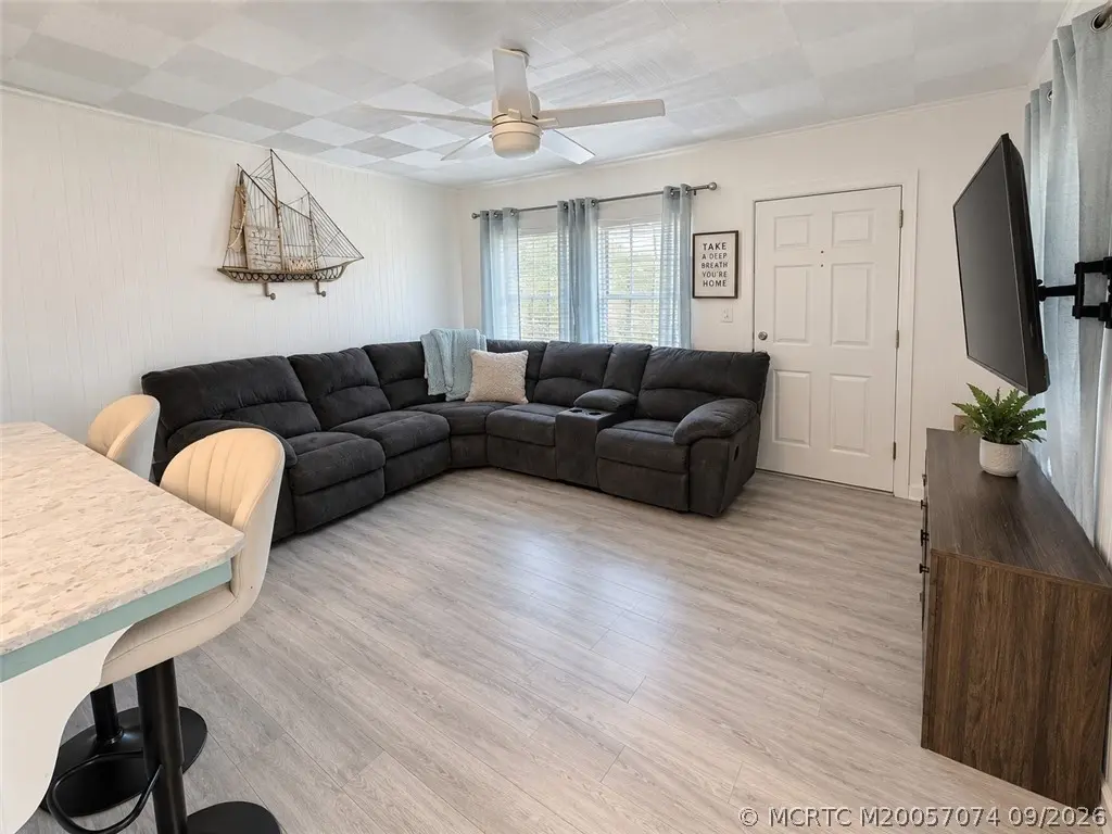 2 of 8 - 1621 Maureen Court, Jensen Beach, FL