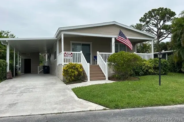 6319 Dogwood Lane, Lantana