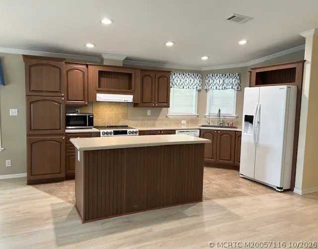 5 of 33 - 6319 Dogwood Lane, Lantana, FL