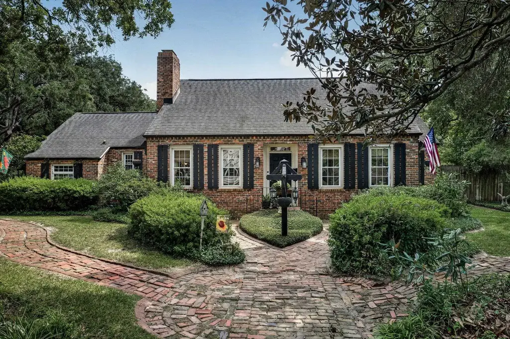 500 Orange St., Georgetown