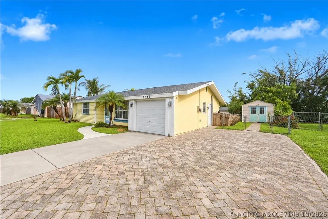 2 of 37 - 1357 Oakmont Lane, Port St. Lucie, FL