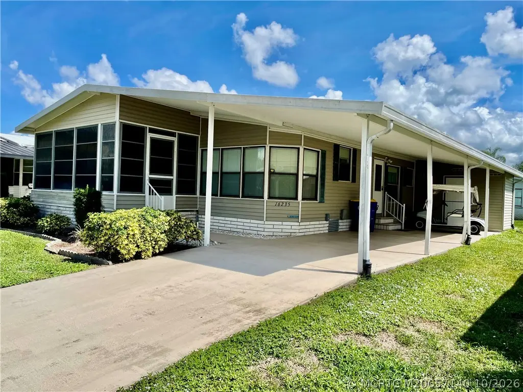16235 Indianwood Circle, Indiantown