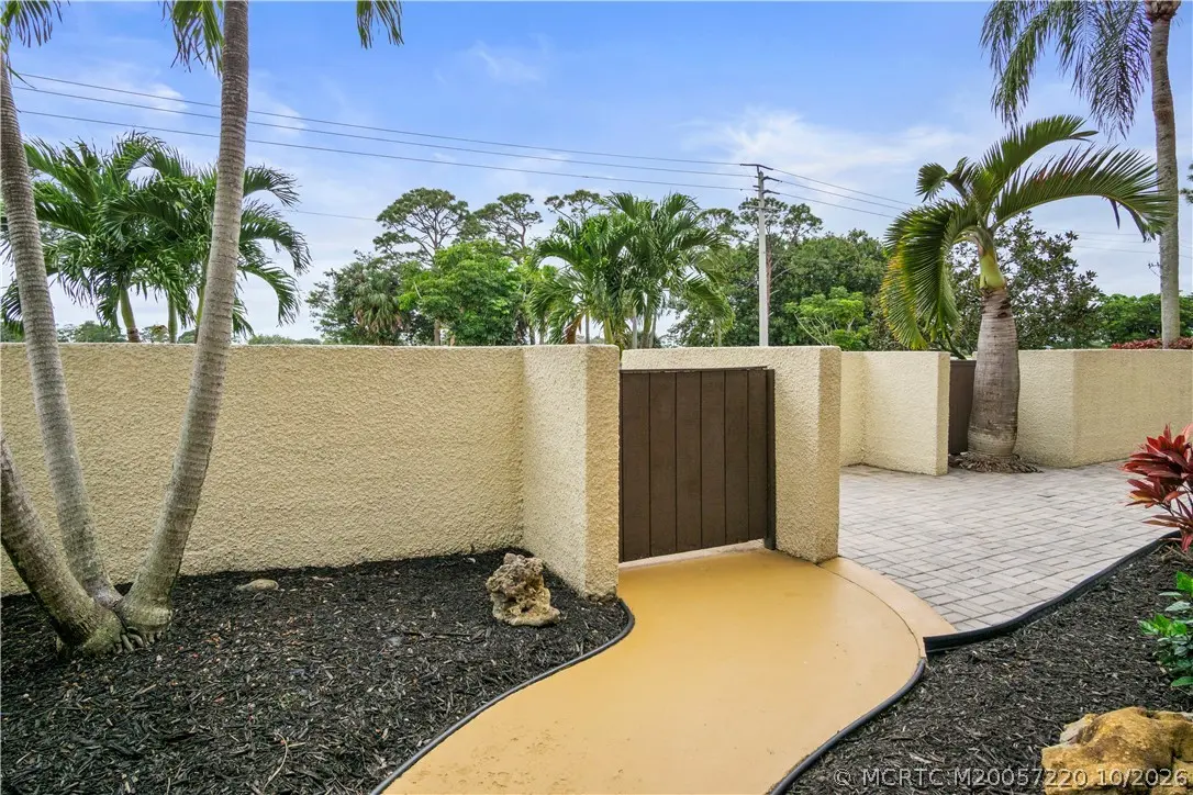 4 of 30 - 1800 Saint Lucie Boulevard 9-105, Stuart, FL