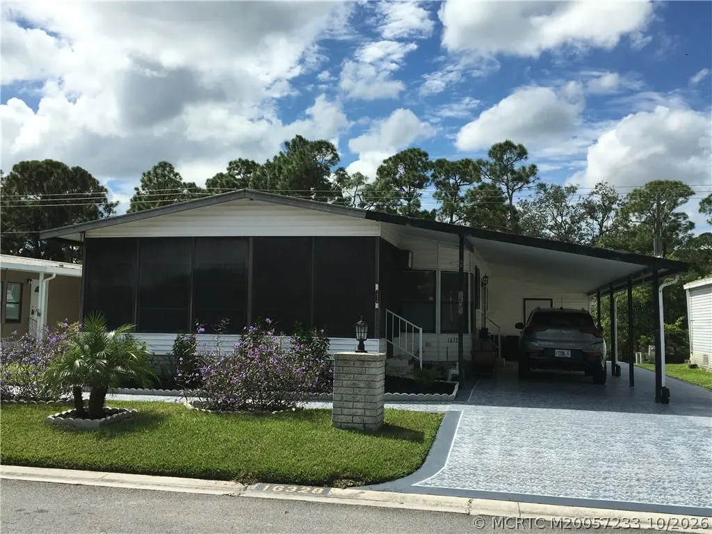 16328 Sw Indianwood Circle B-18, Indiantown