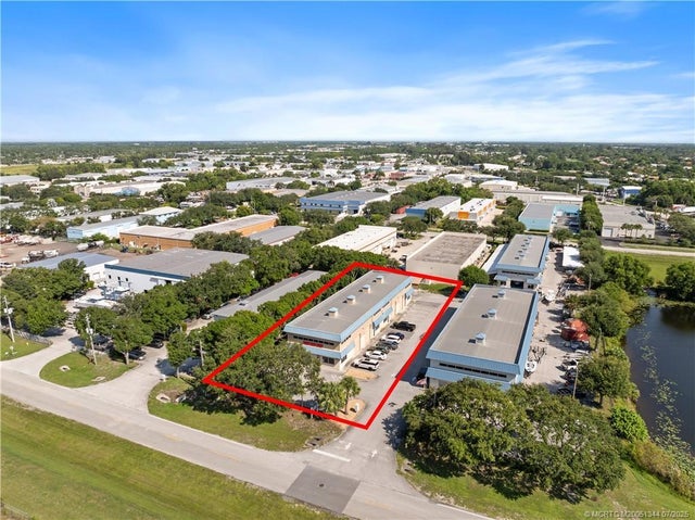 1 of 11 - 3483 Se Lionel Terrace, Stuart, FL