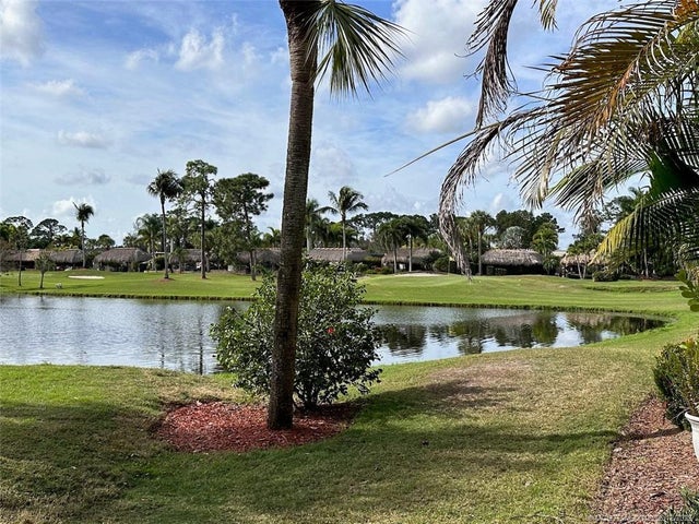 5 of 19 - 461 Nw Sandtrap Lane, Port St Lucie, FL