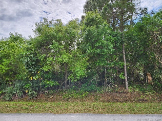 3 of 8 - 7203 Ocala Avenue, Fort Pierce, FL