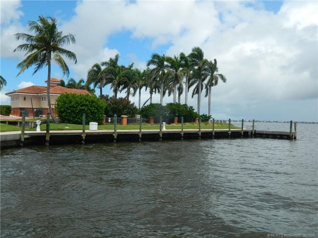 3 of 8 - 1405 Ne Indian River Drive #22, Jensen Beach, FL