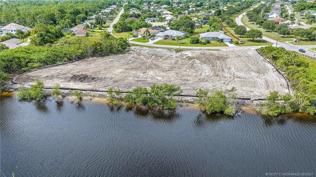 4 of 5 - 2801 Se Peru Street, Port St Lucie, FL