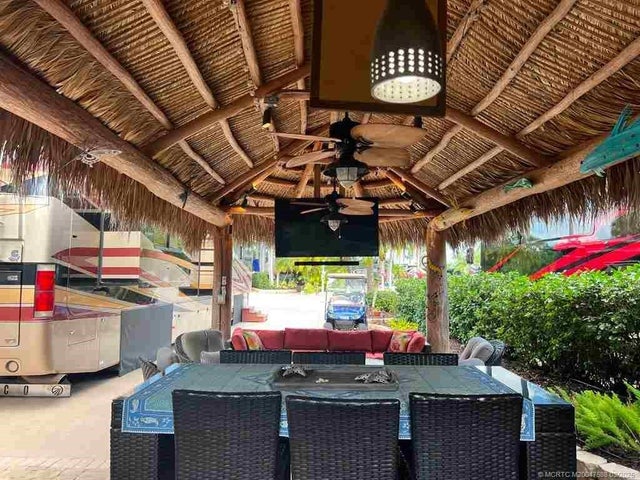 Photo of Listing #M20047588