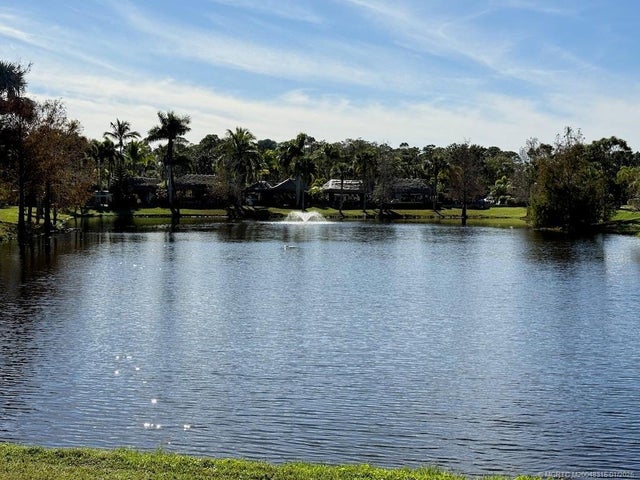 2 of 25 - 464 Nw Sandtrap Lane, Port Saint Lucie, FL
